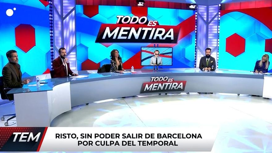 El plató de 'Todo es mentira', con Risto en plasma