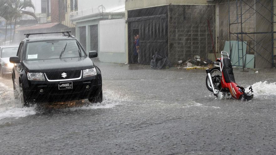 Costa Rica atiende a más de 3.000 personas en albergues debido a las lluvias