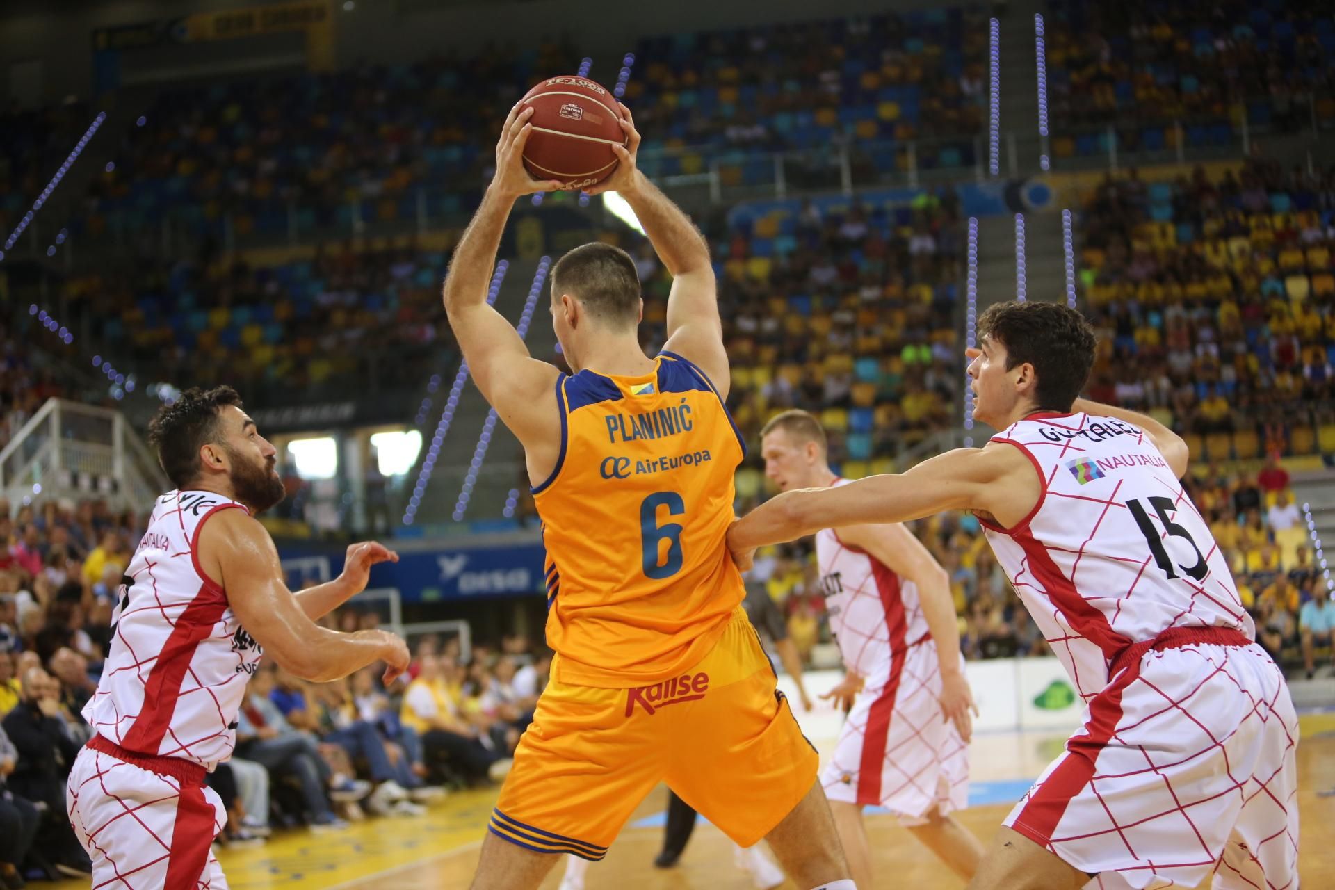 Imágenes del Herbalife Gran Canaria - Montakit Fuenlabrada. Alejandro Ramos.