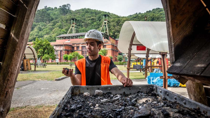 Pozo Sotón: conviértase en minero por un día en Asturias