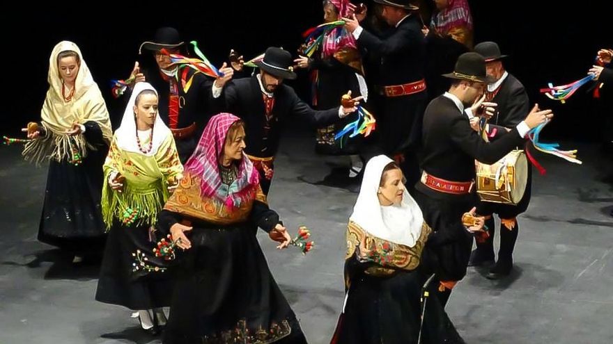 El Grupo Danzas de la Maragatería propone a los “maragatos por el mundo” que suban un vídeo relacionado con su folclore.
