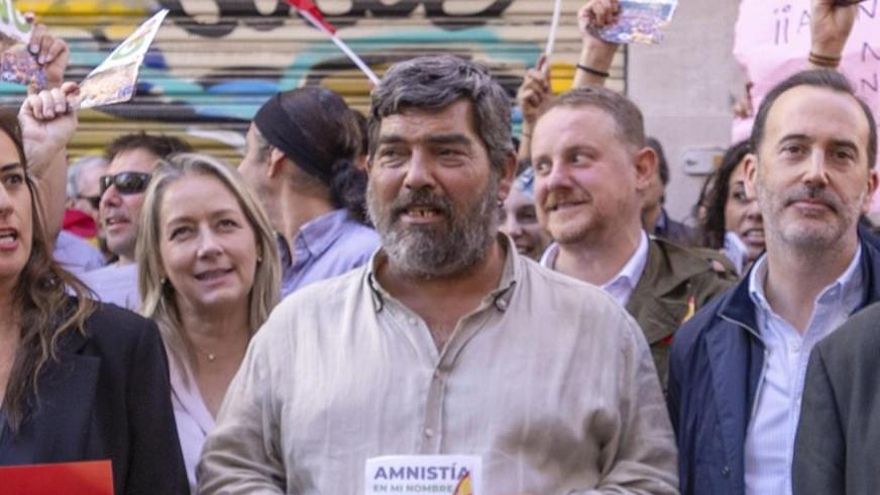El vicepresidente de Vox en Mallorca defiende haber usado el coche oficial fuera de agenda: "Voy a las carreras todos los domingos"
