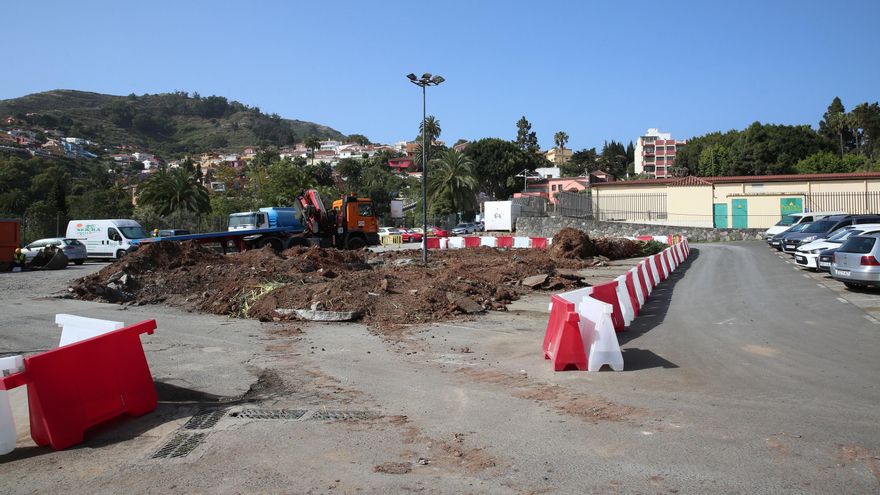 Una nueva rotonda en Santa Brígida evoca los miedos del ‘mamotreto’