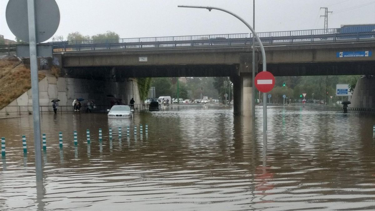 El Ayuntamiento de Sevilla activa el Plan Territorial de Emergencias ante la previsión de lluvias y fuertes vientos