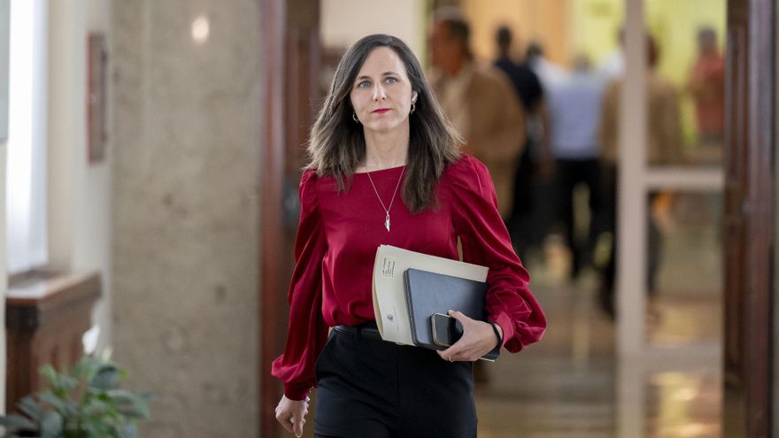 La secretaria general de Podemos, Ione Belarra, a su llegada a la junta de Portavoces en el Congreso de los Diputados, a 28 de abril de 2026, en Madrid (España).