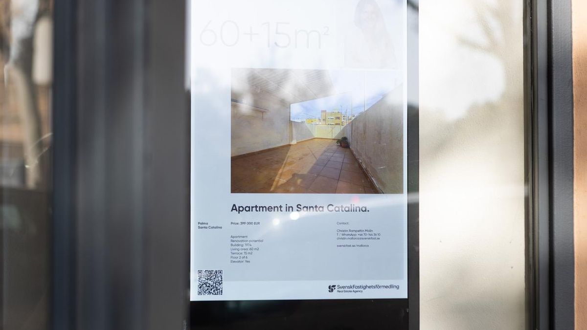 Este apartamento de 60 m2, más terraza de 15, se vende a más de 5.000 euros el m2, pese a que debe reformarse.