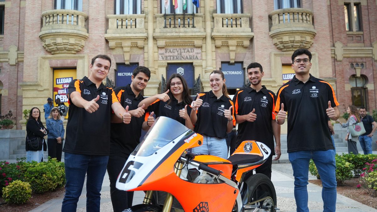 Estudiantes de la UCO crean una moto eléctrica con la que participarán en una competición internacional