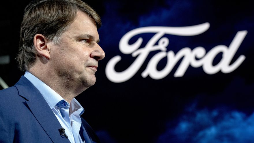 Ford dice que el sector del automóvil necesita más cambios de los aranceles de Trump