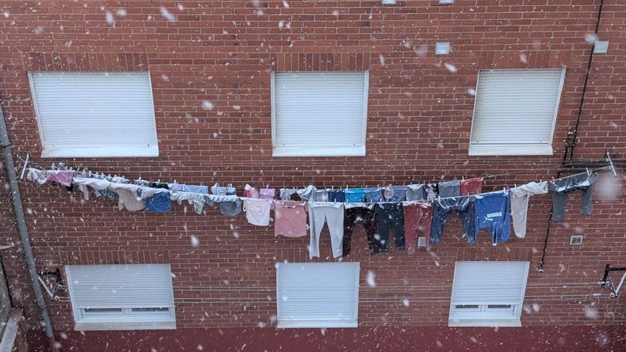 Nieve todo el fin de semana en León: avisos en toda la provincia y riesgo importante en la cordillera cantábrica