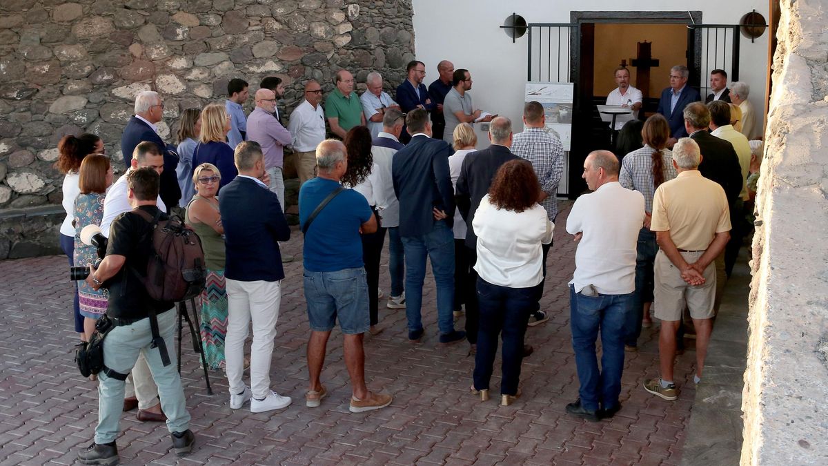 Acto de reapertura de la Ermita de Santa Águeda tras su rehabilitación.