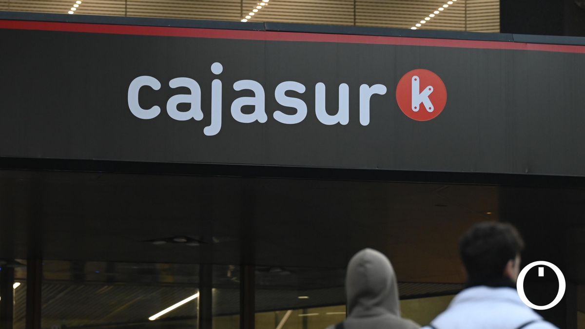 Kutxabank acelera la integración de Cajasur y completa la fusión societaria