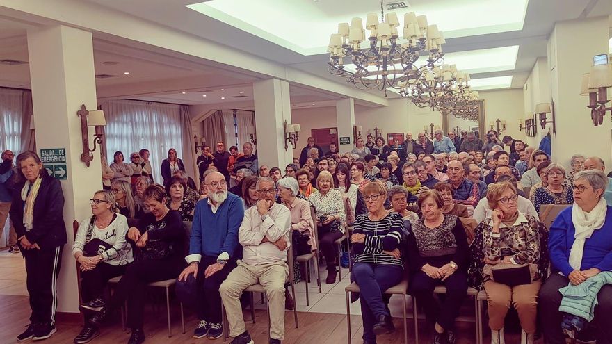 "No podemos parar, estamos hablando de vida o muerte": la Plataforma SOS Hospital de Calahorra continúa su lucha en la calle