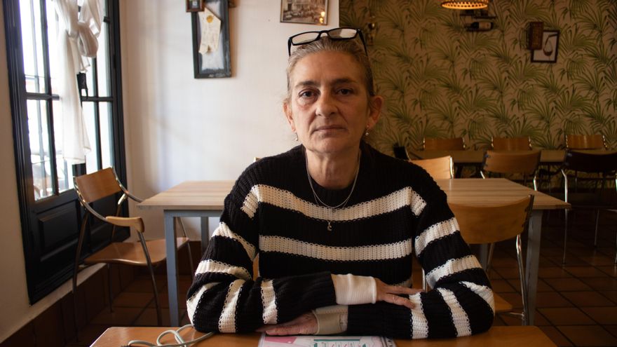María, el rostro de la espera andaluza en dependencia, cuida a su padre enfermo de 84 años: "He renunciado a mi vida"