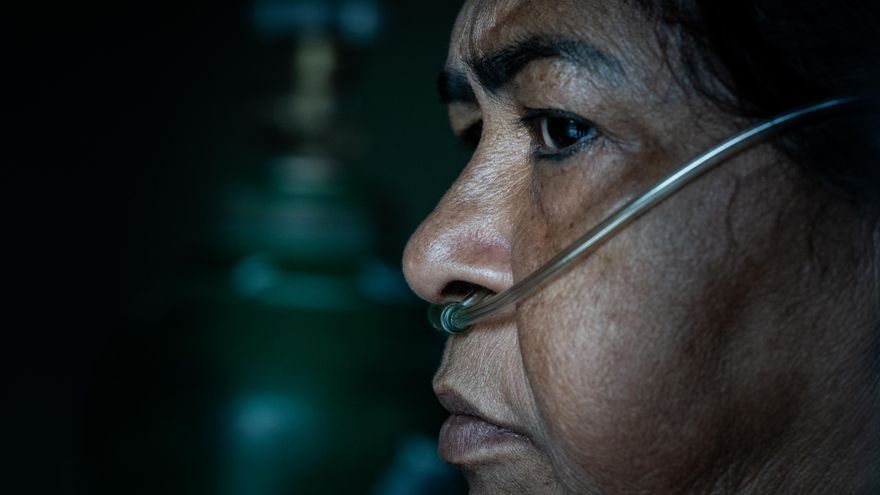 Cuando el coronavirus no se va: un 10 % de quien enfermó desarrolla covid persistente