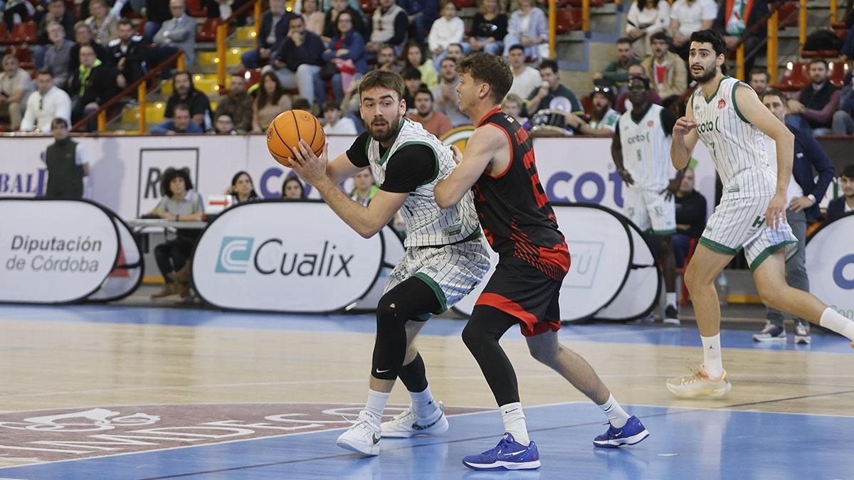 Partido entre el Coto Córdoba CB - Logrobasket