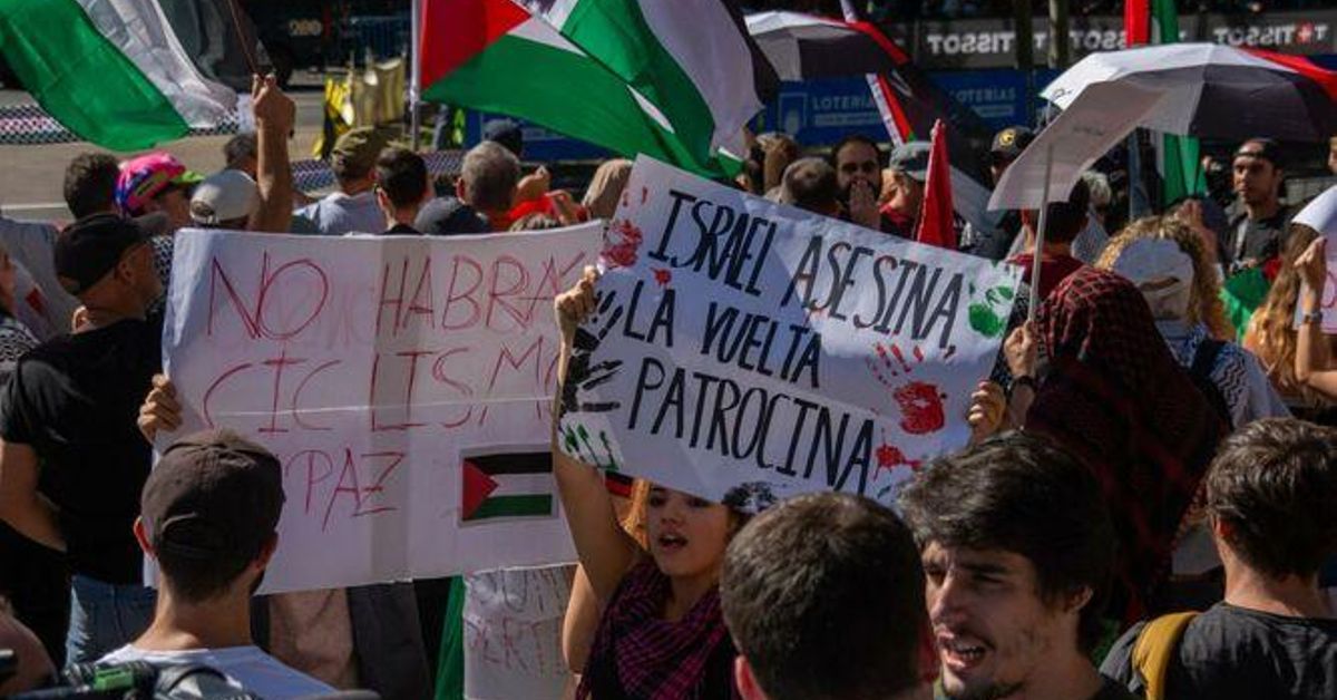 De la misa a la manifestación: cuando Palestina ganó la Vuelta a España