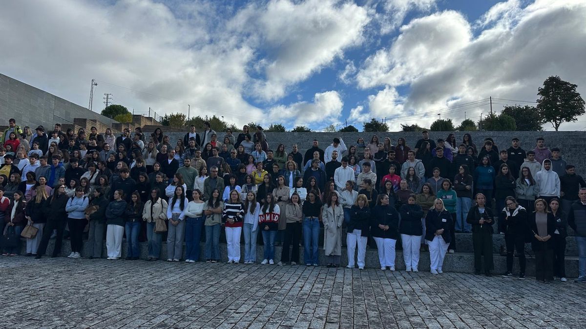 Sentida despedida de la joven estudiante universitaria de Turismo en el campus de Ponferrada.
