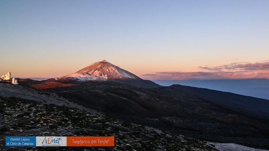 El Teide amanece nevado en plena Navidad