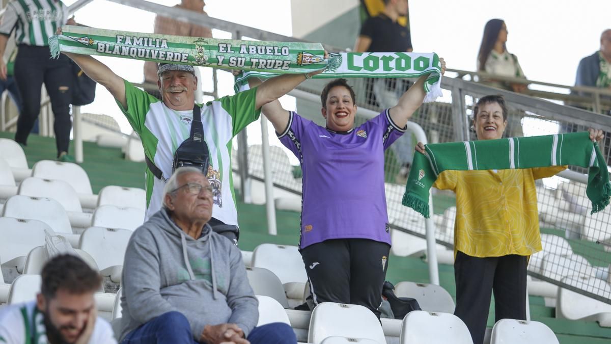 Grada Blanquiverde del Córdoba CF - SD Eibar