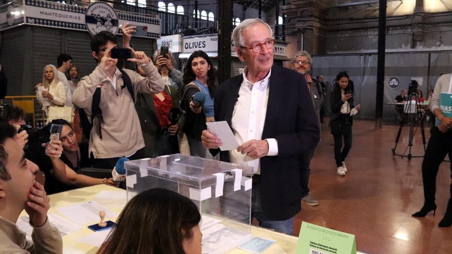 Xavier Trias ha votado en el Mercat de Galvany.