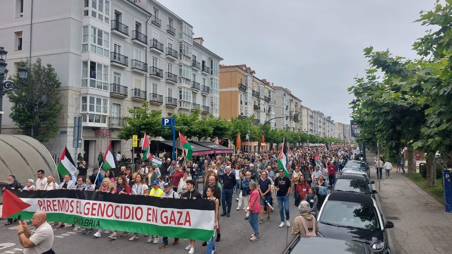 6.000 personas toman la calle en Santander contra el genocidio en Gaza: "¿Cuántos niños murieron de hambre anoche?"