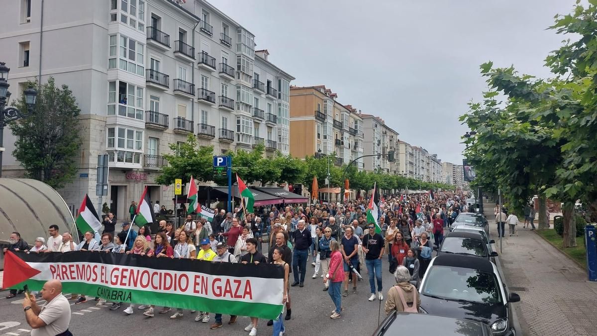 Dos manifestaciones, contra el genocidio en Palestina y una tractorada, coinciden el sábado en las calles de Santander