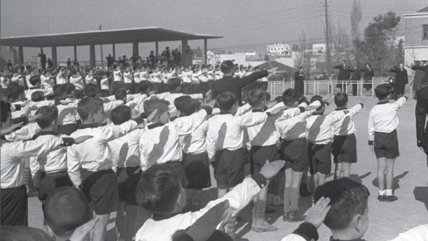 Guía para descolonizar la memoria de tu centro escolar: el caso del Ramiro de Maeztu