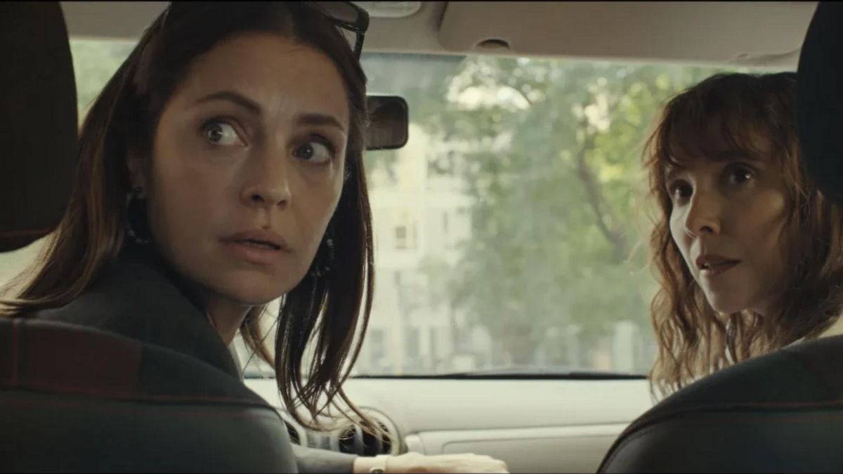 Dolores Fonzi y Laura Paredes en "Belén", que competirá en San Sebastián