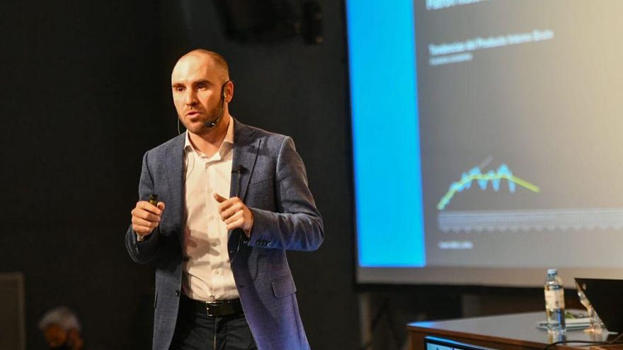 Guzmán viajará en octubre a la asamblea del FMI, muy crítica de los subsidios a la energía y la emisión monetaria