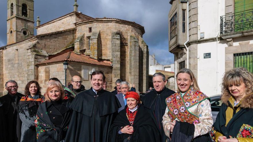 El PSOE denuncia en la Junta Electoral la presencia de Mañueco en un encuentro de Águedas