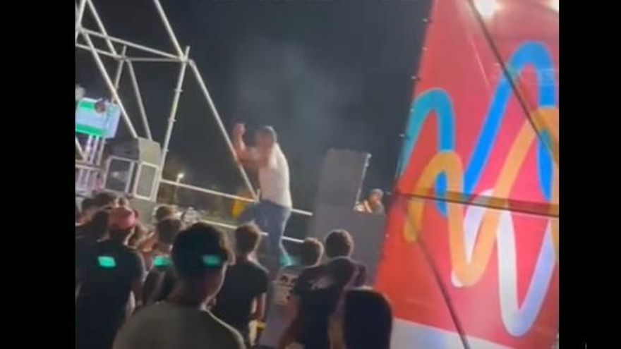 Un concejal socialista se enzarza en una pelea por insultos a Pedro Sánchez durante las fiestas de Montcada