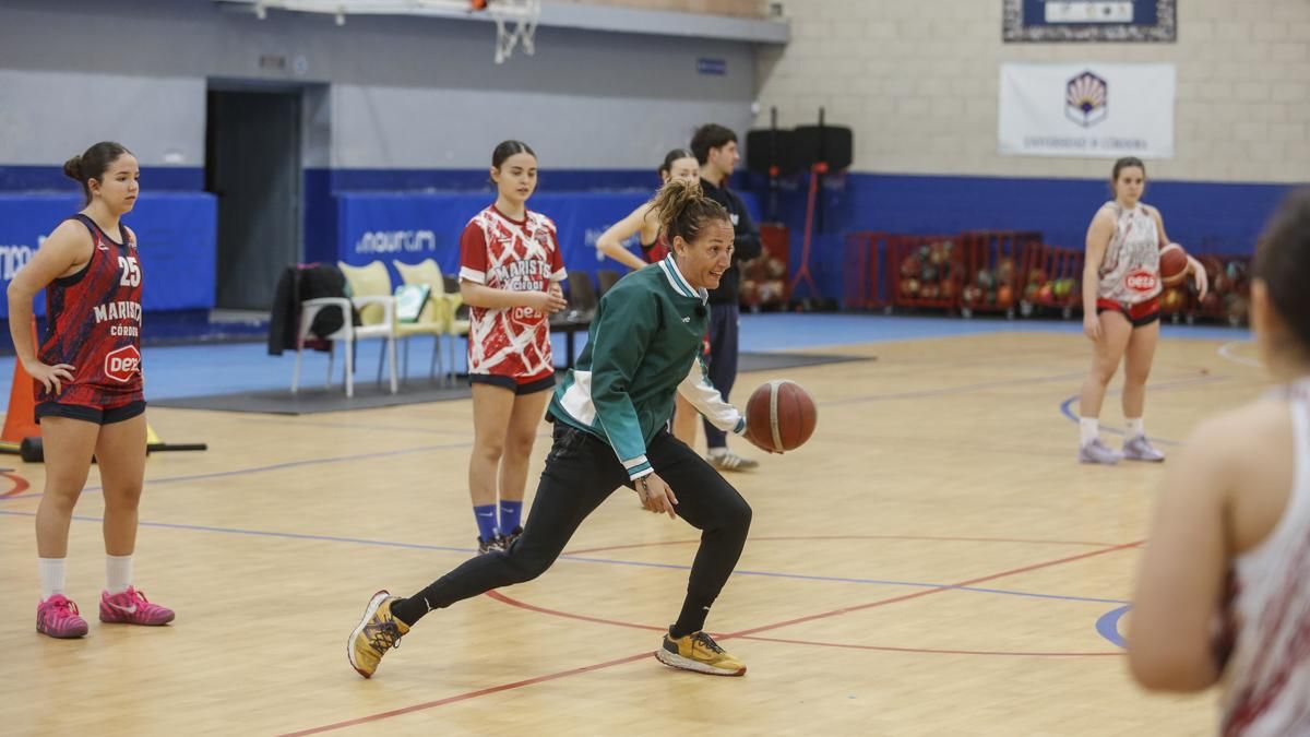 Jornada FAB Experience “Nosotras” sobre baloncesto femenino