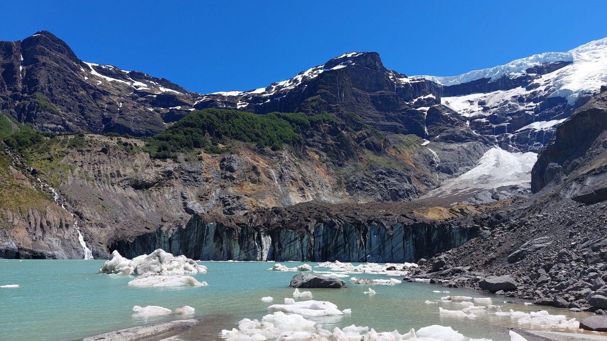 El Ventisquero Negro es un glaciar ubicado en la base del Cerro Tronador, dentro del Parque Nacional Nahuel Huapi, Argentina. Foto: cortesía Lucas Ruiz