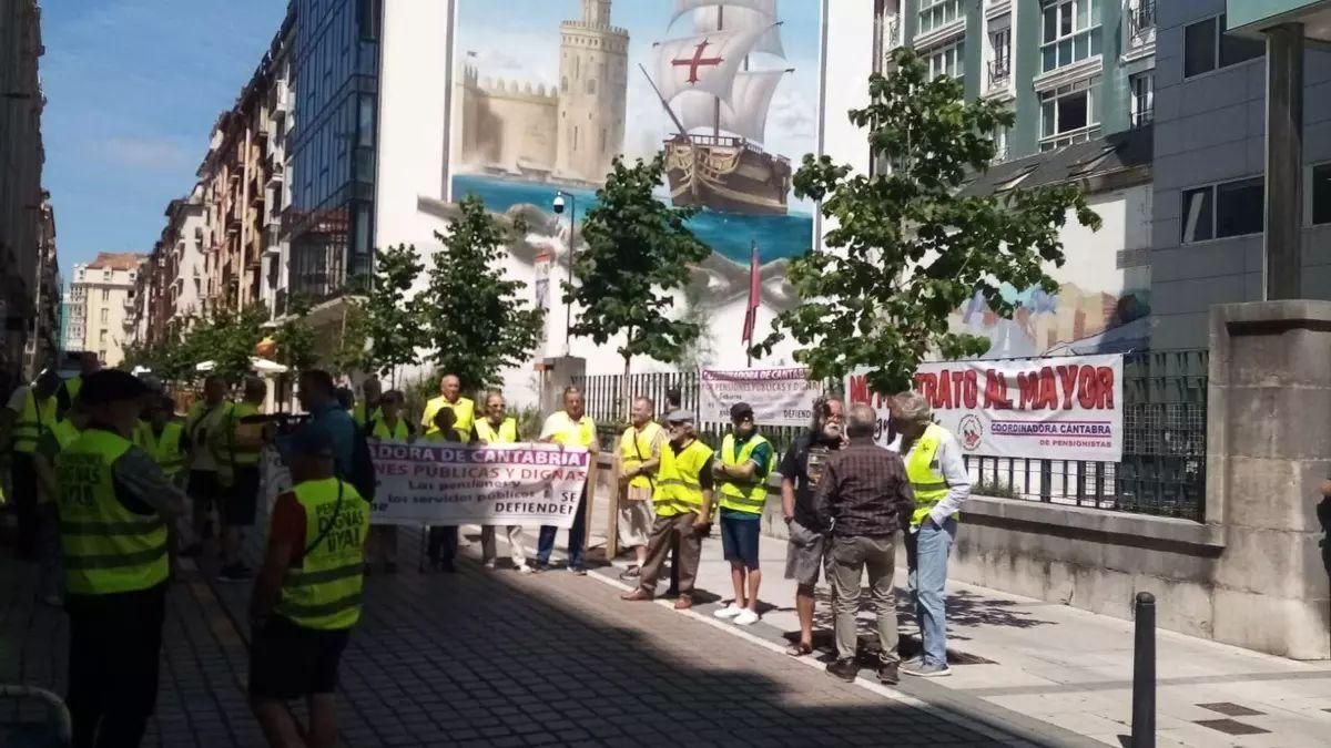 Los pensionistas cántabros reclaman una reunión con la presidenta y una pensión mínima equiparada al SMI