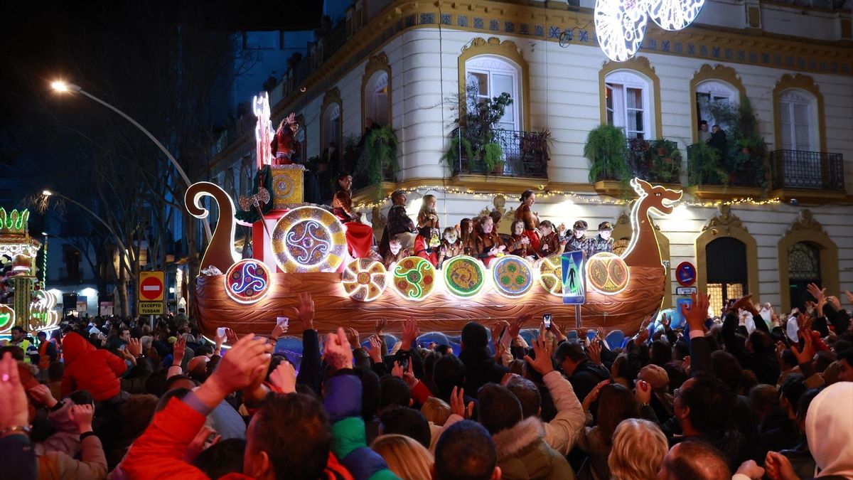 Los vikingos de esta carroza no tenían un aspecto muy aterrador