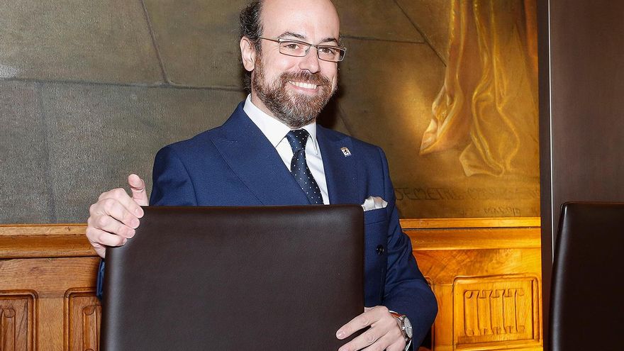 Diego García Paz, en su toma de posesión como presidente de la Casa de León en Madrid. / ICAL