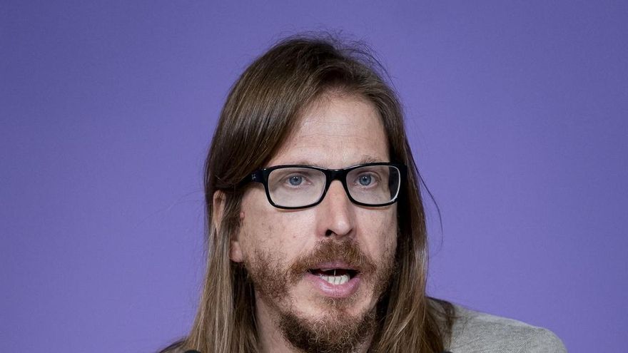 Archivo - El secretario de Organización y portavoz de Podemos, Pablo Fernández