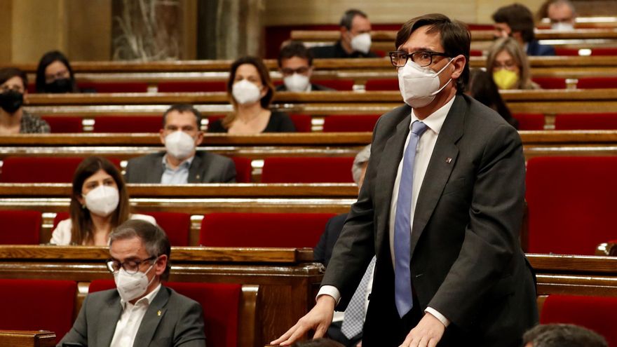 El líder parlamentario del PSC, Salvador Illa, en el Parlament de Cataluña. EFE/ Alberto Estévez /Archivo