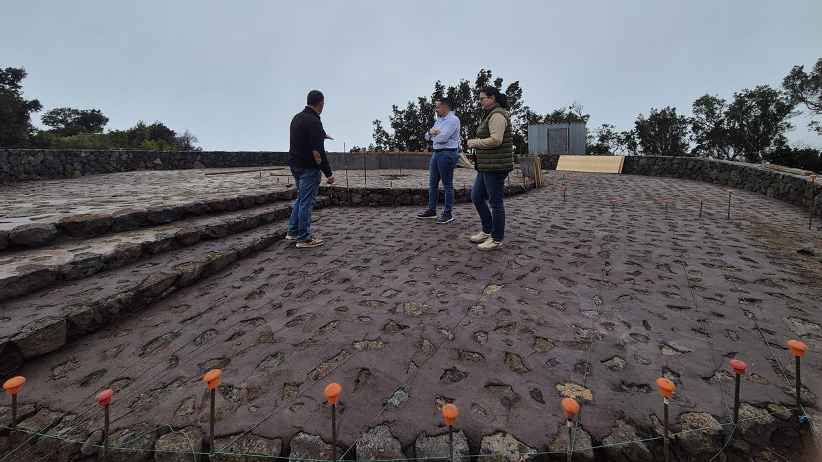 El Ayuntamiento de Villa de Mazo avanza en las obras de los miradores El Lomo y Montaña Las Toscas