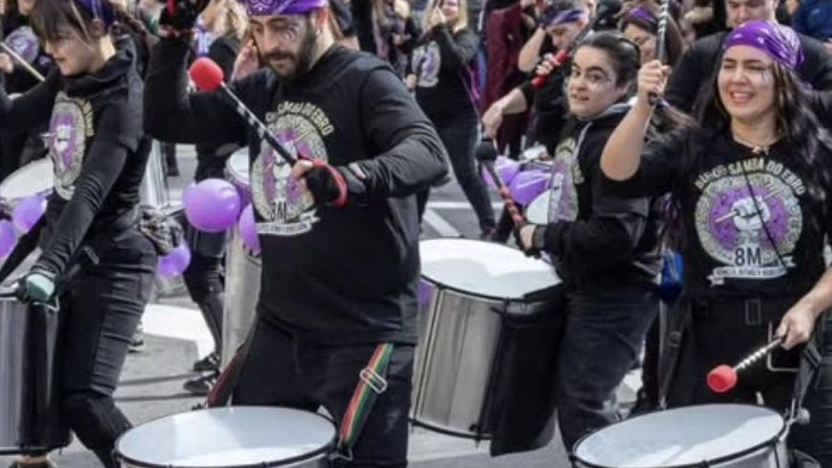 Mensajes de odio a la batucada del 8M en Logroño: "Ni el machismo, ni el fascismo, ni el bullying en redes nos van a silenciar"