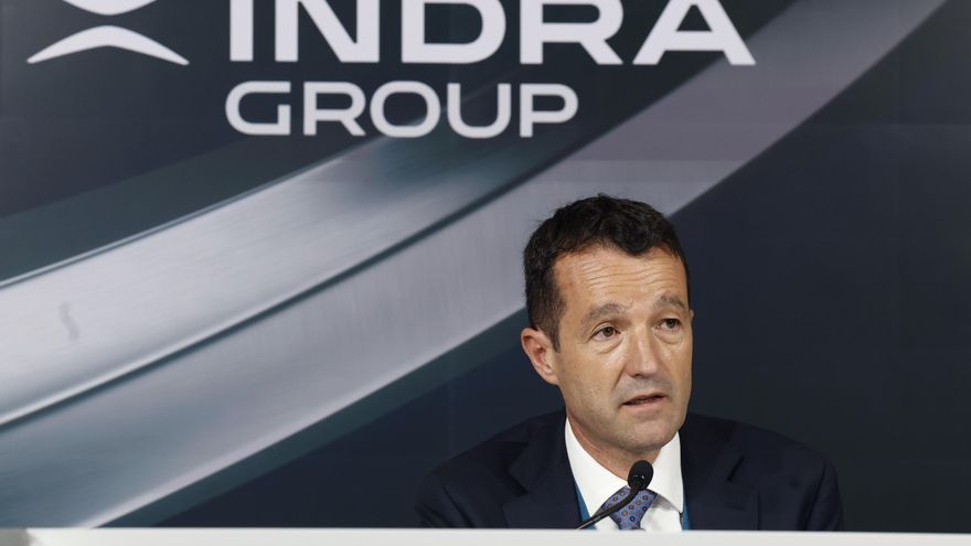 Contratos millonarios sin competencia y crecimiento "a golpes": el ascenso del grupo que quiere integrarse en Indra