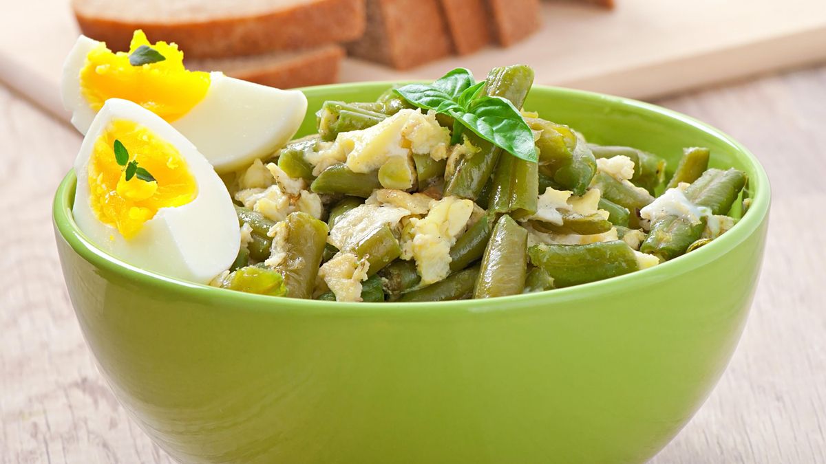 Ensalada de patata y judías ya emplatada
