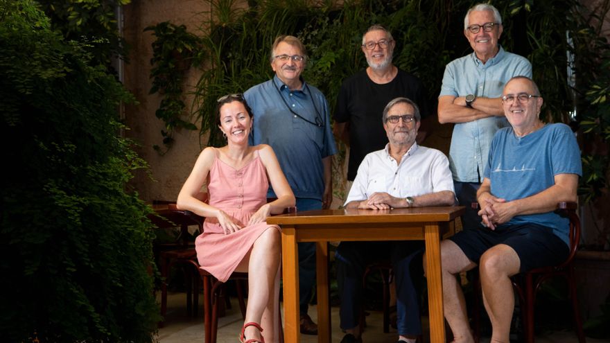 El pueblo que lucha para conocer la encuesta de Adolfo Suárez que daba la victoria a la República