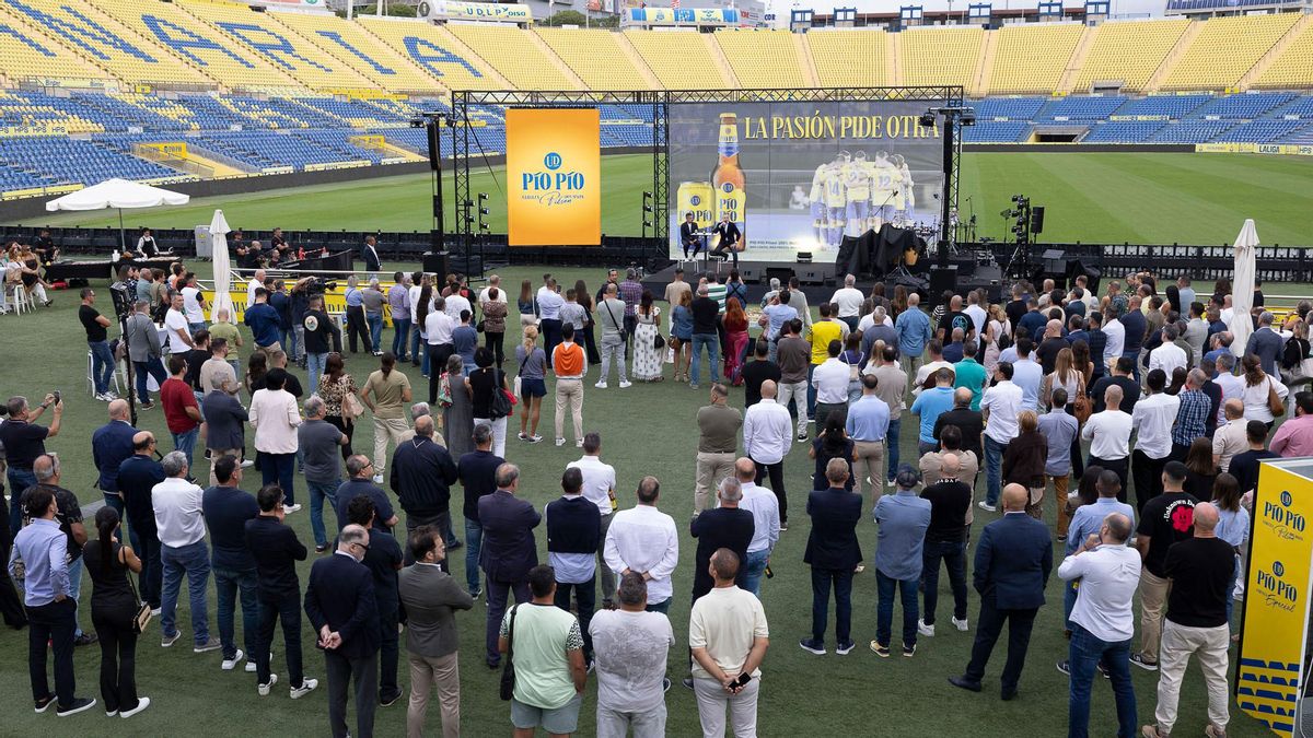 Miguel Ángel Ramírez interviene en el acto de presentación de la nueva variedad de la cerveza Pío-Pío