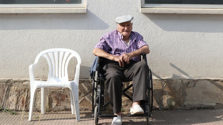 Dos días desalojados a 60 kilómetros de casa por los incendios: "Nos fuimos con lo puesto"