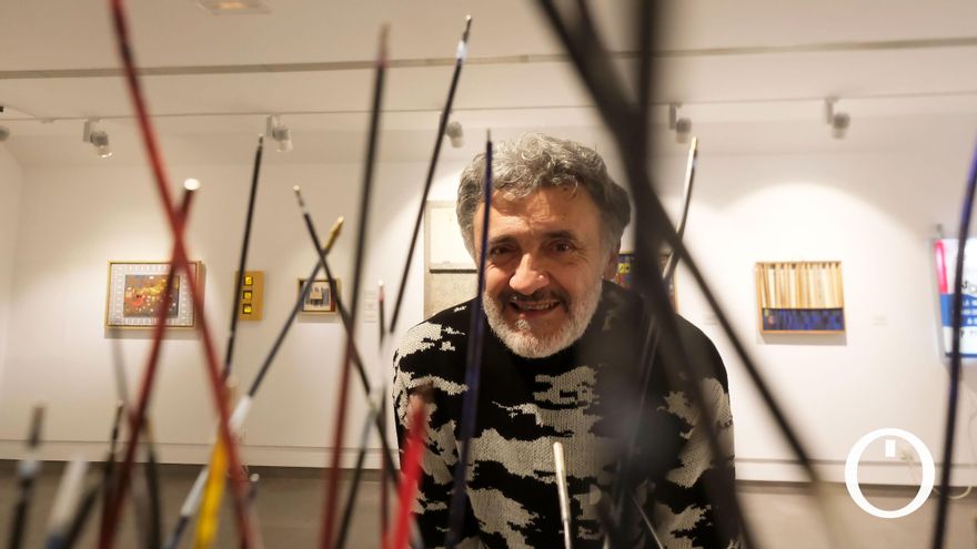 Pepe Cañete, a través de una de sus esculturas