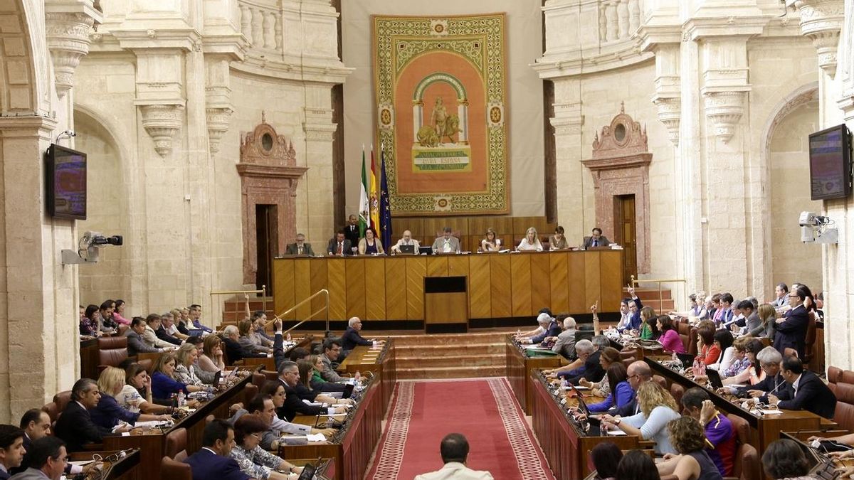El Parlamento pone en marcha el Portal de la Transparencia con información sobre retribuciones o contratos