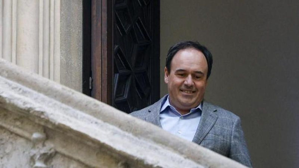 El nuevo president de la Generalitat, Juanfran Pérez Llorca, antes de anunciar la composición de su gobierno, este miércoles en el Palau de la Generalitat.