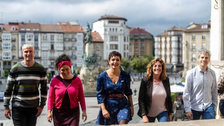 La alcaldesa de Vitoria ultima un acuerdo con EH Bildu para salvar los presupuestos después de llegar a la alcaldía con el PP