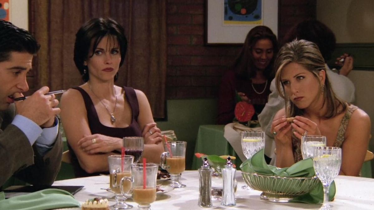 ¿Cómo repartimos la cuenta? Cuando la desigualdad económica entre amigos te arruina el mes y la amistad